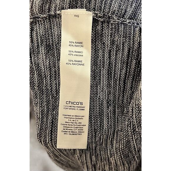 Weekends By Chicos Top Womens Size 2 US Size 12 Blue Knit Short Sleeve V-Neck - Picture 4 of 6